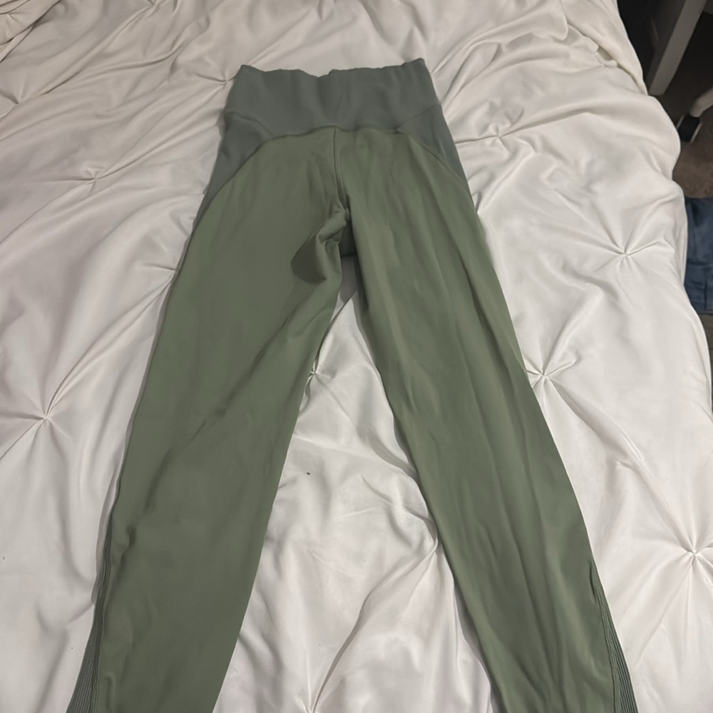 Aerie Olive and Gray Women's Leggings - Picture 3 of 3